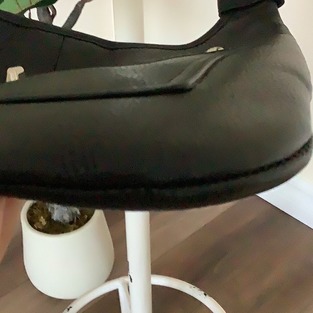 Coach Black Crossbody 🖤🖤🖤 - Picture 5 of 9